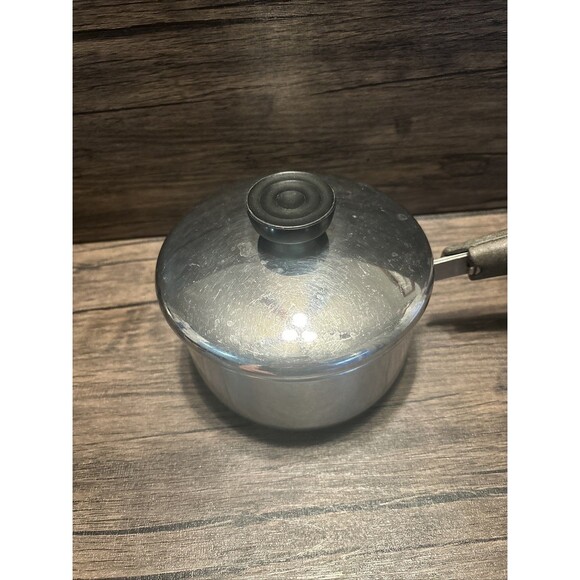 Pre-1968 Vintage Revere Ware 1 Qt Copper Bottom Saucepan Double Screw Handle - Picture 4 of 9